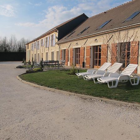 Au Domelia Provinois Hotel Cerneux Kültér fotó